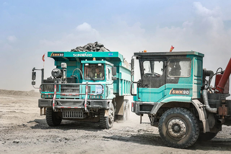 图集 | 征战矿山！k1体育
绿色矿山成套装备“大将”云集