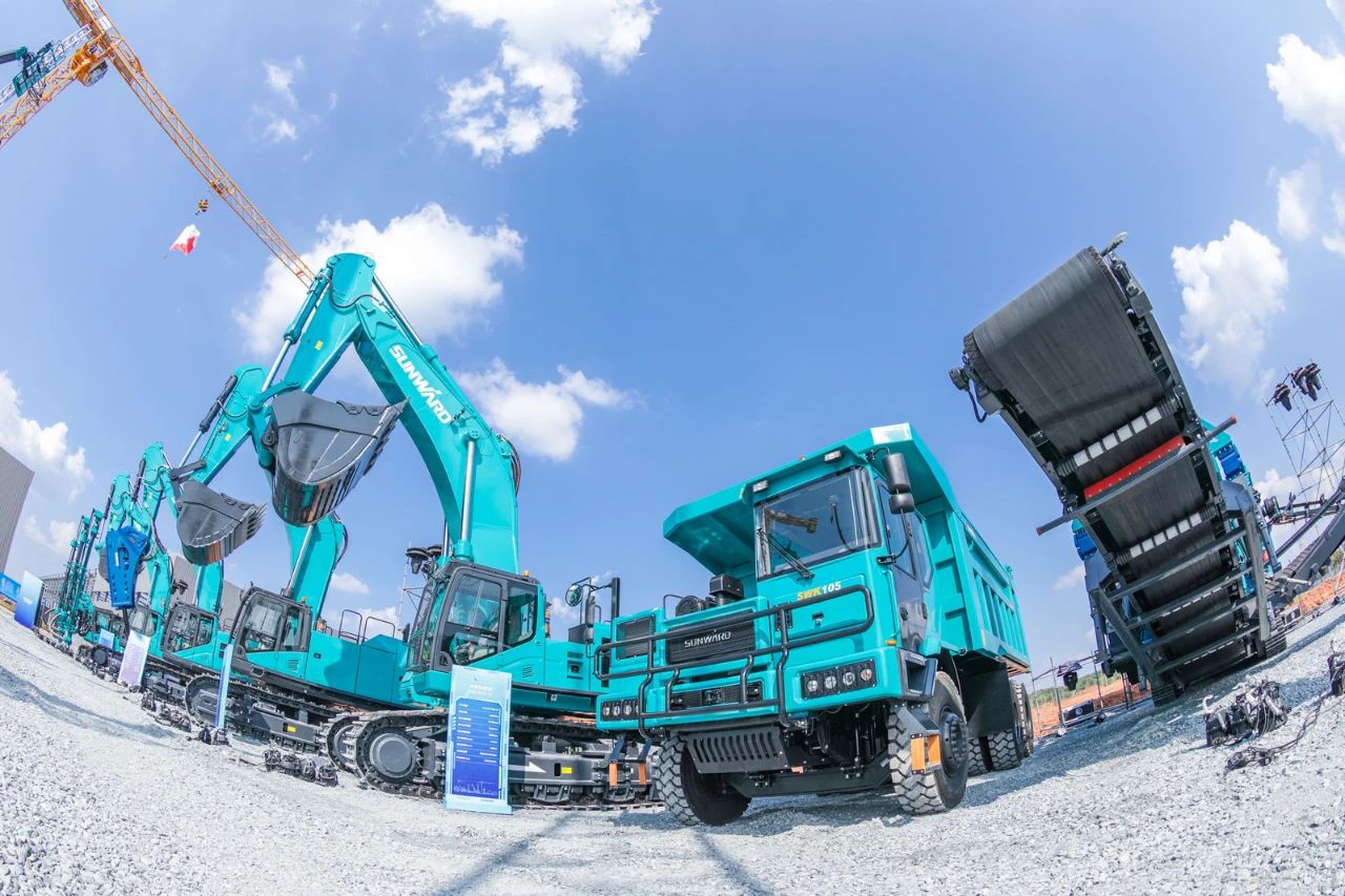 四大成套装备联袂登场！k1体育
创新成果展示会交出“亮眼答卷”