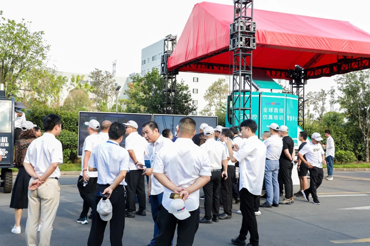 逛展超热闹！k1体育
成果展示会高能名场面来袭