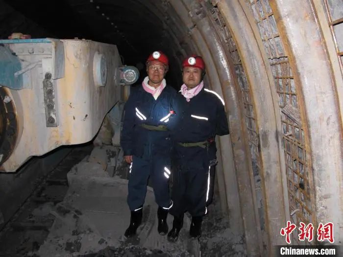 媒体聚焦 | 中新社专访——k1体育
创始人何清华：向着太阳奔跑的筑梦人