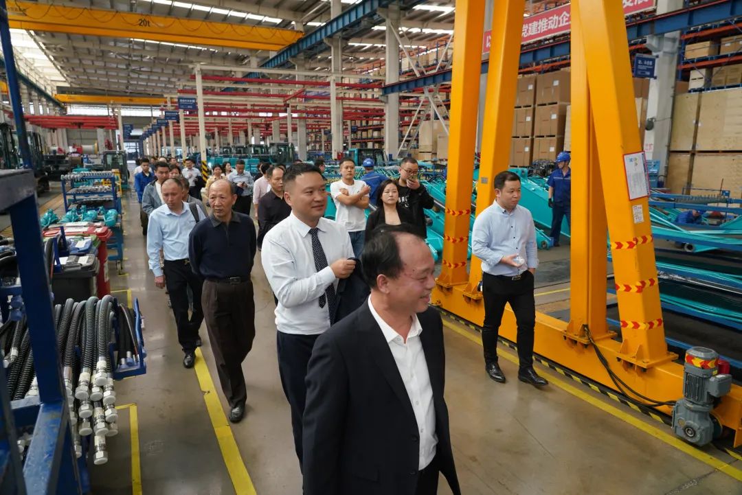 湖南省矿业协会第二届一次会员代表大会暨第二届一次理事会在k1体育
顺利召开