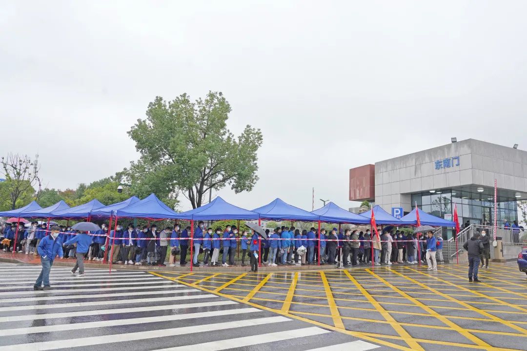 采样完成率近100%!k1体育
第一时间开展全员核酸检测,保障安全生产