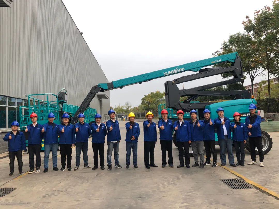 同级别作业高度最高！k1体育
首款自主研发电动臂式高空作业平台下线
