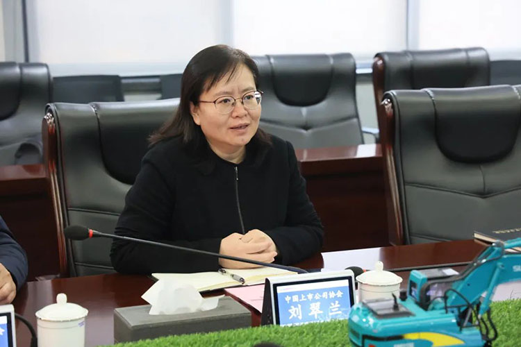 中国上市公司协会党委委员、副秘书长刘翠兰一行调研k1体育
