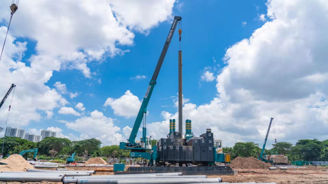 创富故事 | 潜心桩基施工30载,他们认准k1体育
旋挖钻