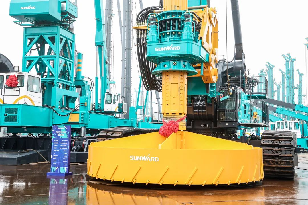 钻孔直径7米、钻孔深度170米!世界最大旋挖钻机成功下线
