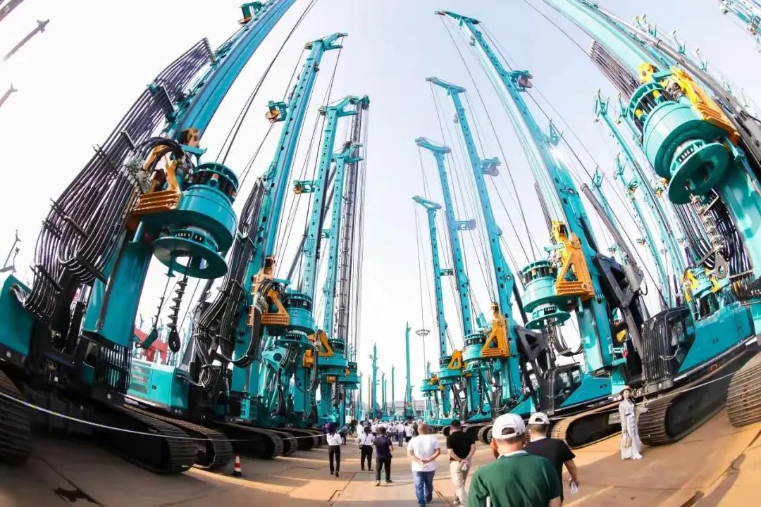 钻孔直径7米、钻孔深度170米!世界最大旋挖钻机成功下线