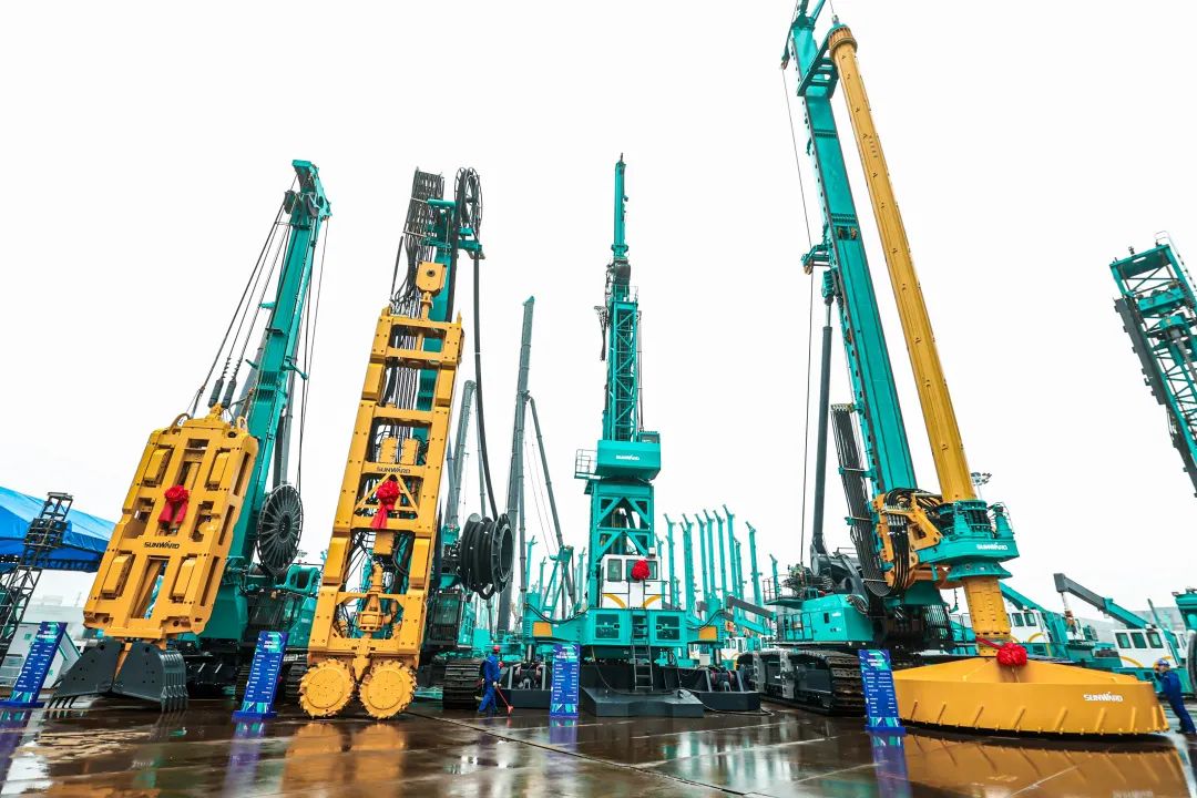 多款产品问鼎世界之最!k1体育
地下工程装备全球发布会成功举行