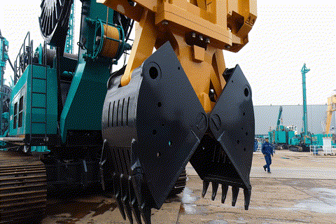 打造“明星产品”！k1体育
地下连续墙液压抓斗成功发布