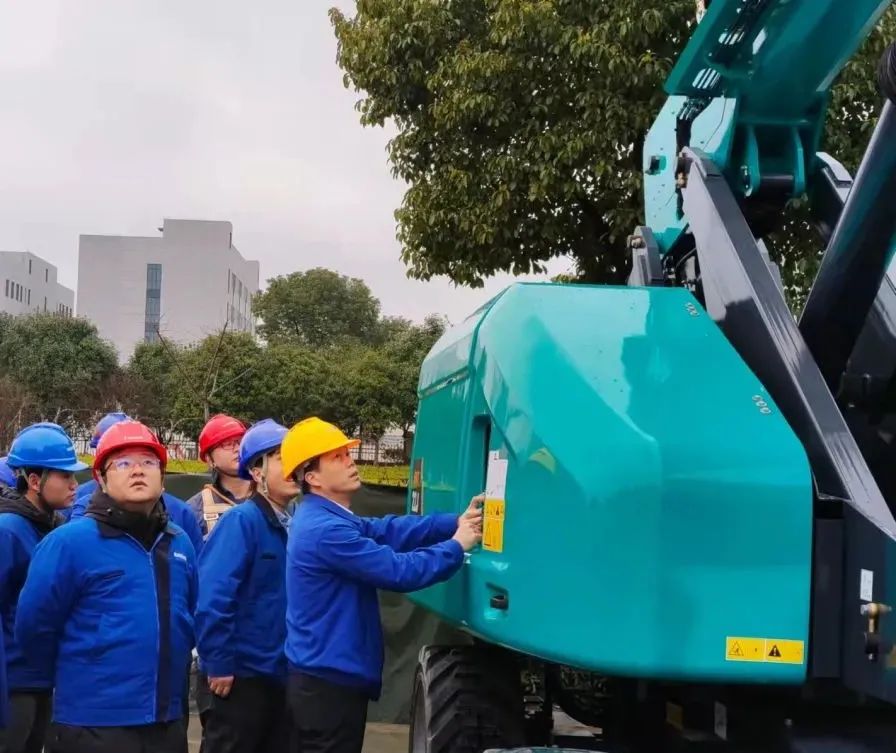 “拳”力出击！k1体育
首套自主研发臂车控制系统重磅来袭