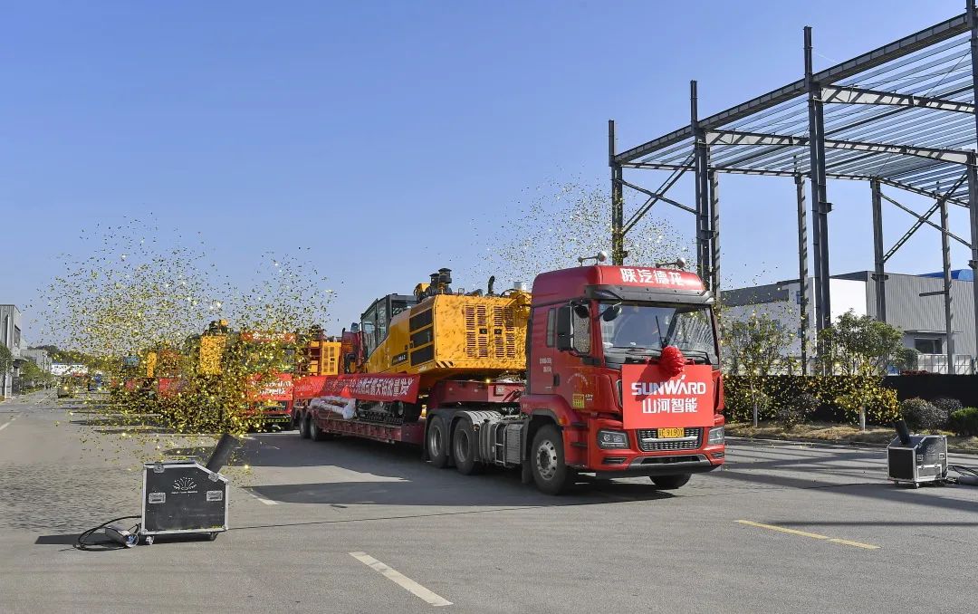 又一款差异化定制产品获认可！k1体育
SWDH89J内燃式露天钻批量发货