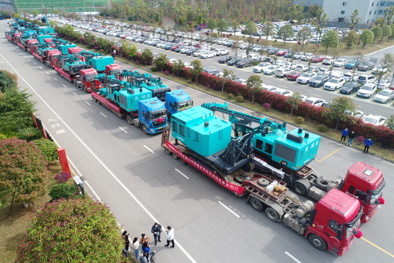 征战全球市场！k1体育
凿岩设备批量发货