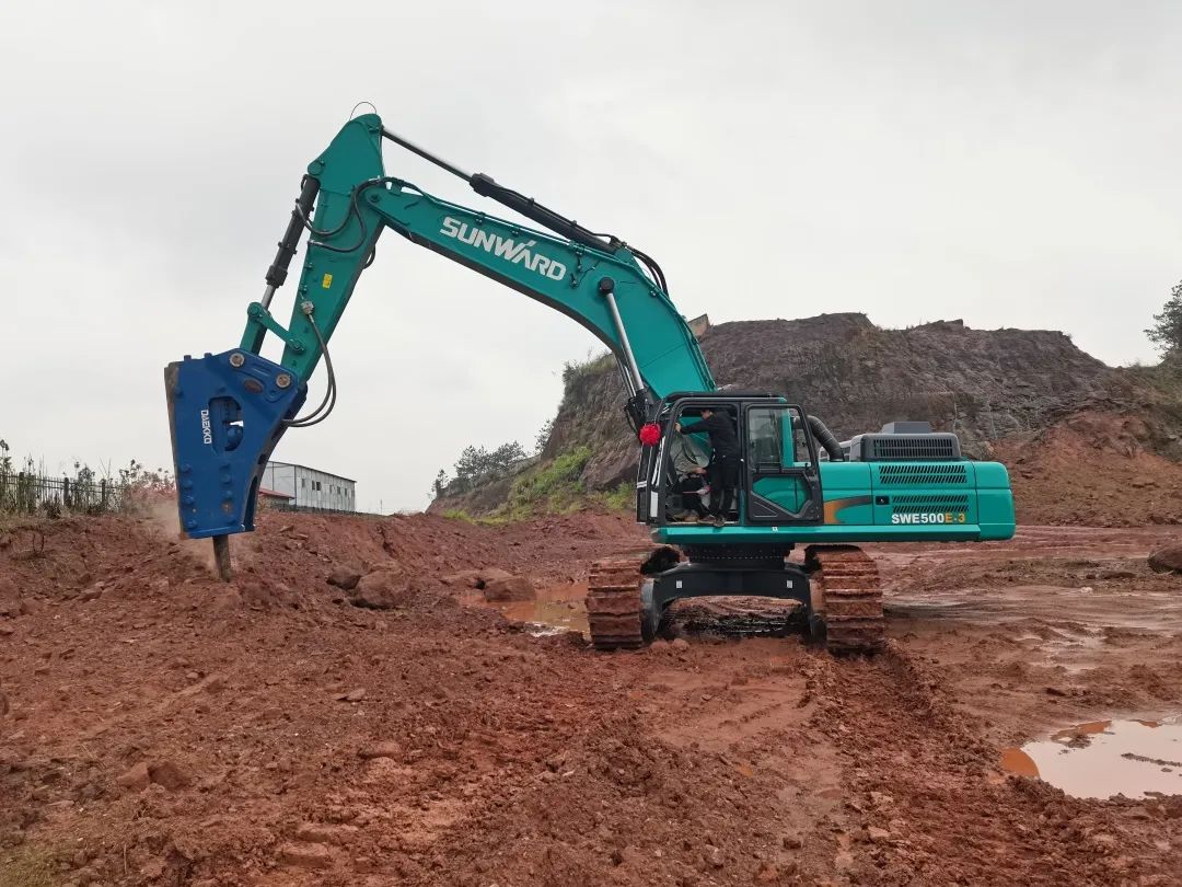 再现交机热潮！k1体育
中大挖持续向市场进军