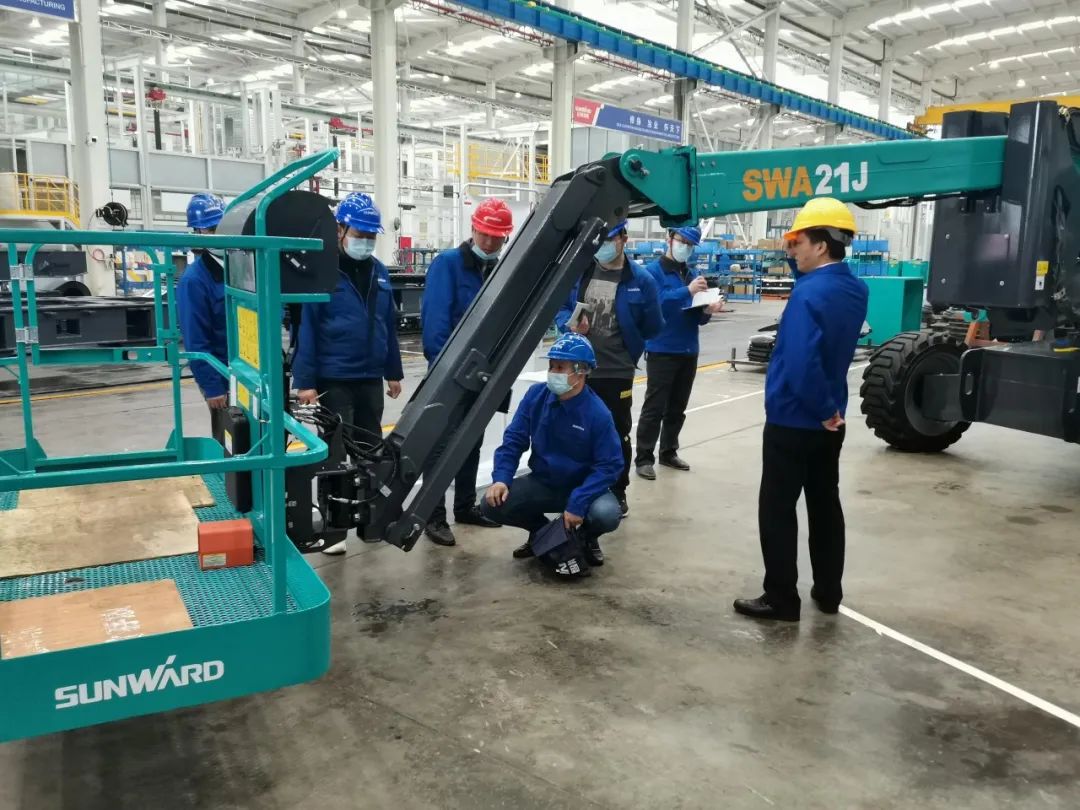 行业同级别产品之最!k1体育
又一款曲臂式高空作业平台成功下线