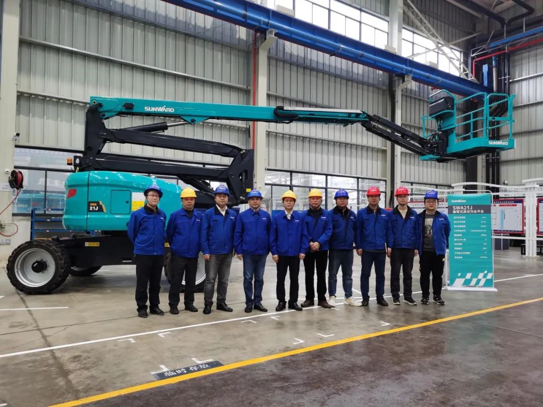行业同级别产品之最!k1体育
又一款曲臂式高空作业平台成功下线