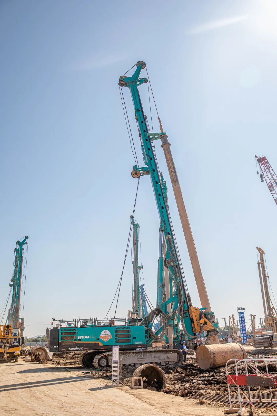 “山河绿”再现大湾区!k1体育
旋挖钻机组团助建广州白云机场项目