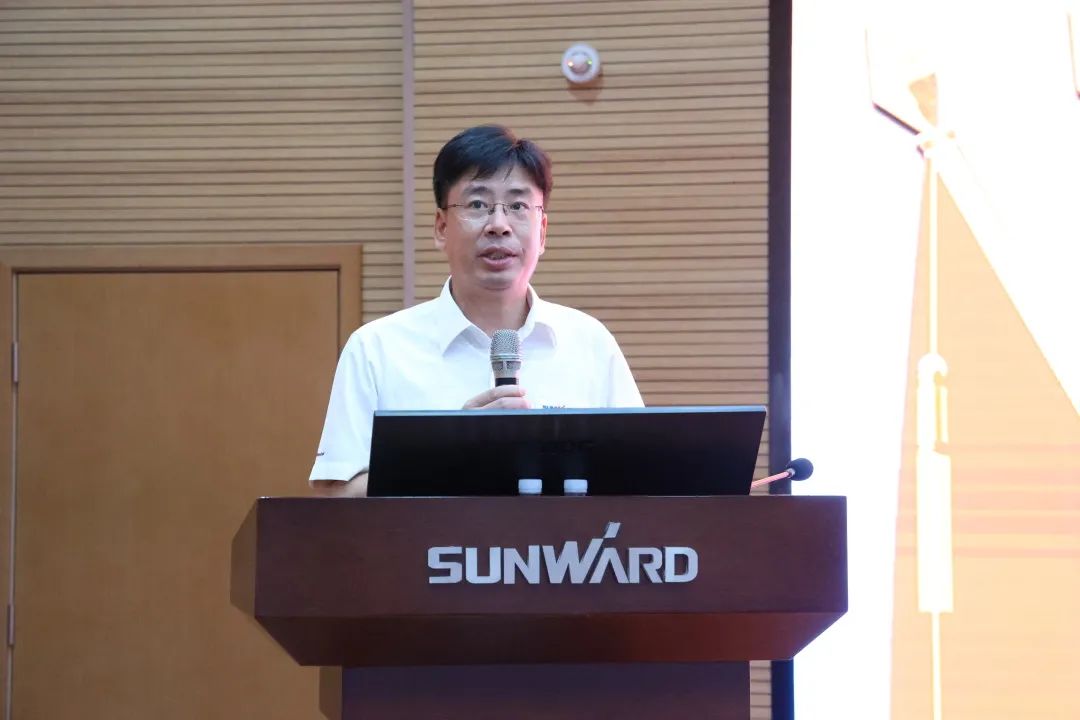 为建功建企建家一体化贡献更大力量!k1体育
第五届五次“双代会”成功召开