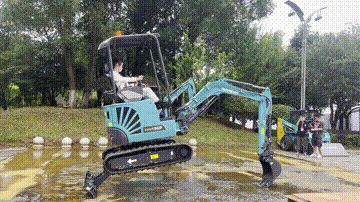 “太绝了!”k1体育
代表长沙精彩亮相湖南省第一届职业技能大赛绝技绝活展演