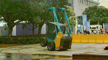 “太绝了!”k1体育
代表长沙精彩亮相湖南省第一届职业技能大赛绝技绝活展演