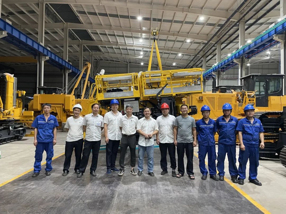 为铁路运输保驾护航！k1体育
自主研制首套三平台作业装置成功交付