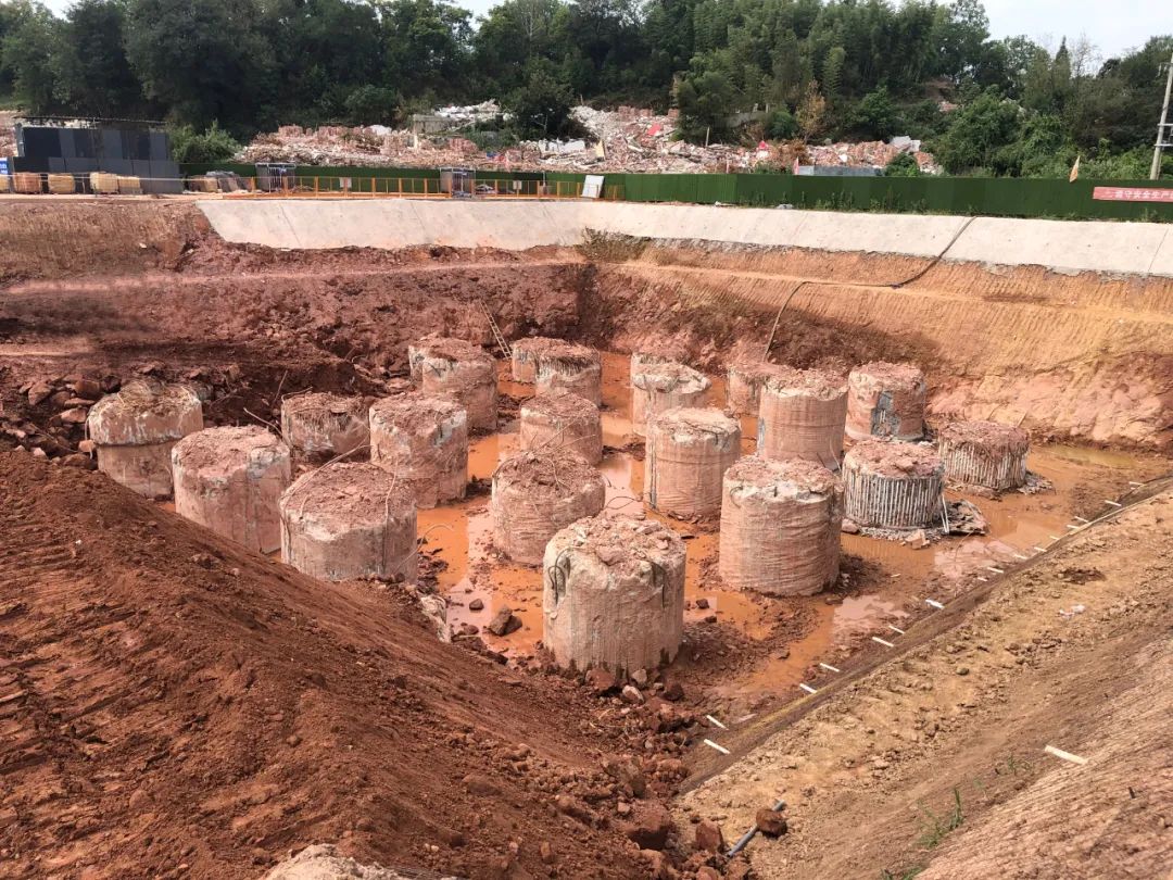 超级“桩”备实力亮剑！k1体育
携手武汉乐成建设攻克燕矶长江大桥复杂地层施工难题