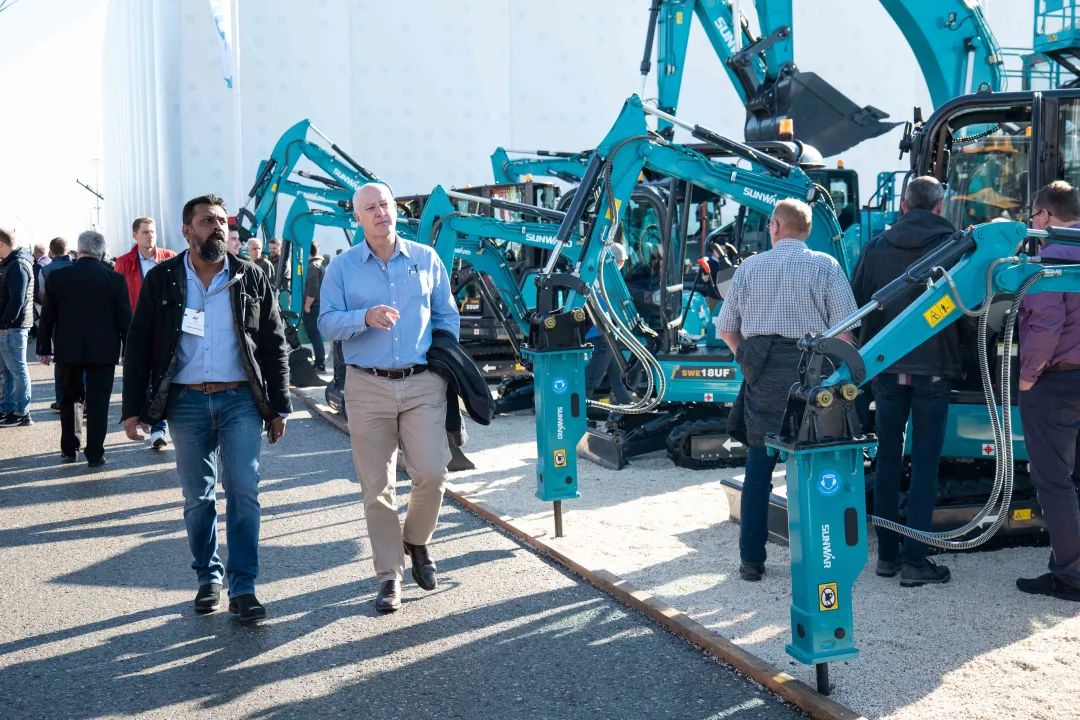 Bauma 2022 | 一组火热现场图带您重温k1体育
德国宝马展之旅