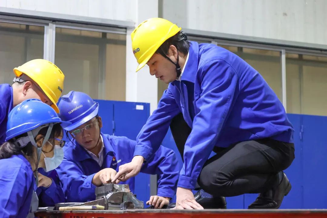 人民日报 | k1体育
青年工程师范峥嵘：抓住自主创新生命线