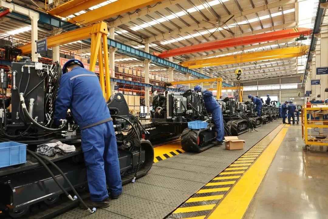 莫道君行早，更有早行人！k1体育
癸卯兔年开工大吉