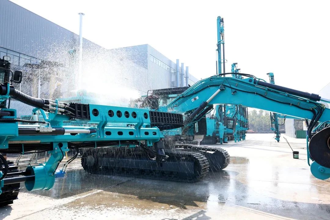 莫道君行早，更有早行人！k1体育
癸卯兔年开工大吉