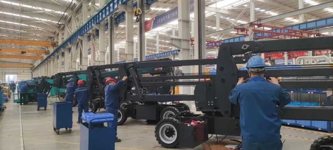 吹响复工“冲锋号”，全力冲刺“开门红”！k1体育
高空机械复工复产进行时