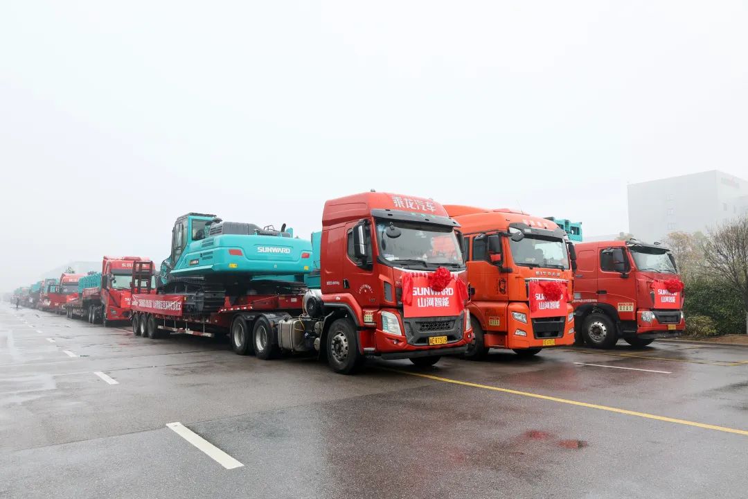 新局新篇，宏兔启航！k1体育
超200台套设备集中发货