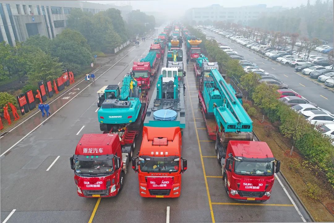 新局新篇，宏兔启航！k1体育
超200台套设备集中发货