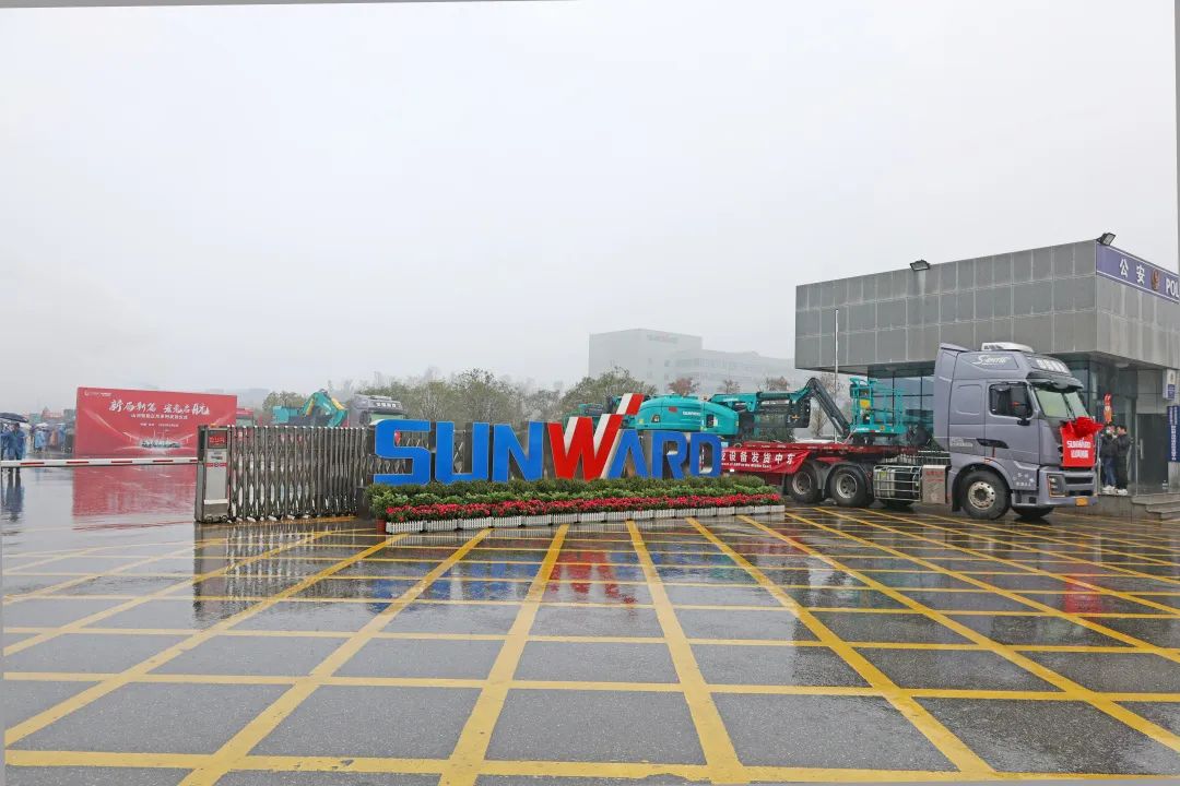 新局新篇，宏兔启航！k1体育
超200台套设备集中发货