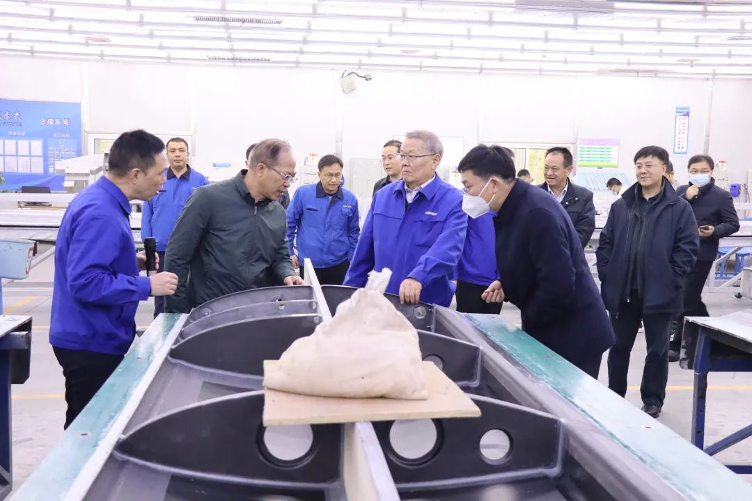 广州市国资委主任陈德俊考察k1体育
航空产业基地