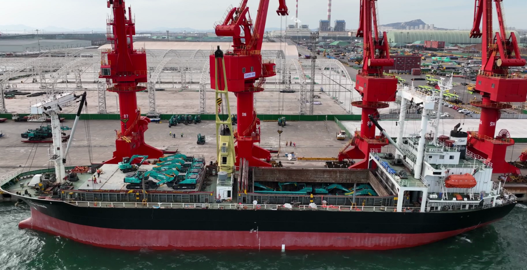 亿元设备“包船”出海!k1体育
国际市场迎来开门红