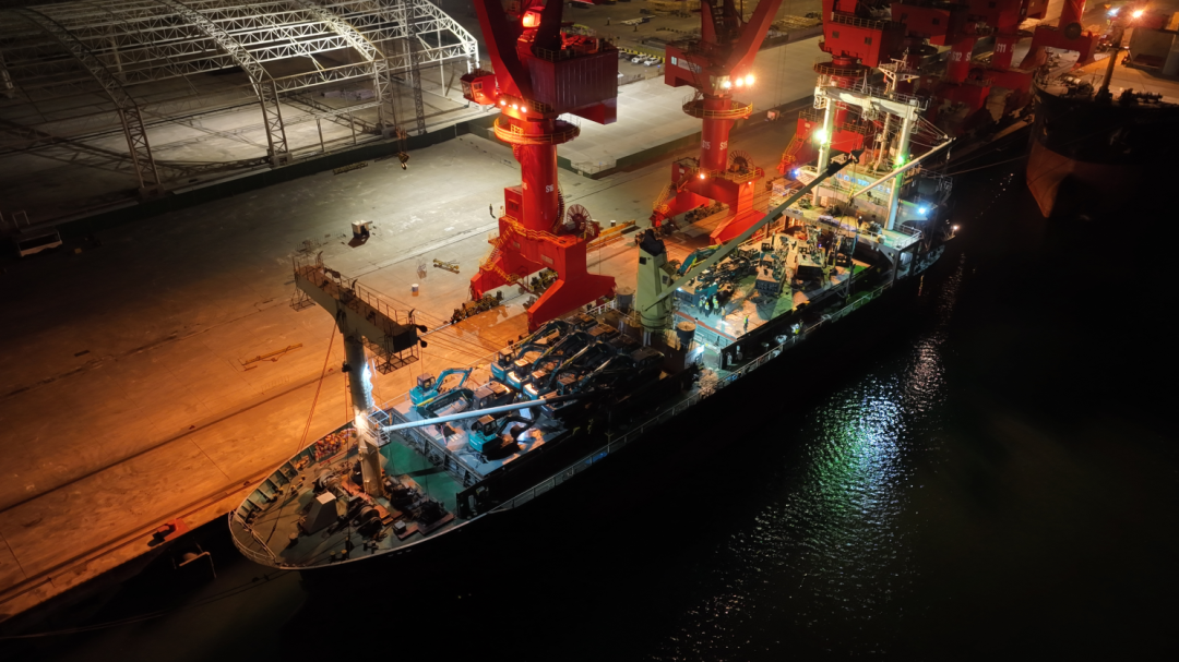 亿元设备“包船”出海!k1体育
国际市场迎来开门红