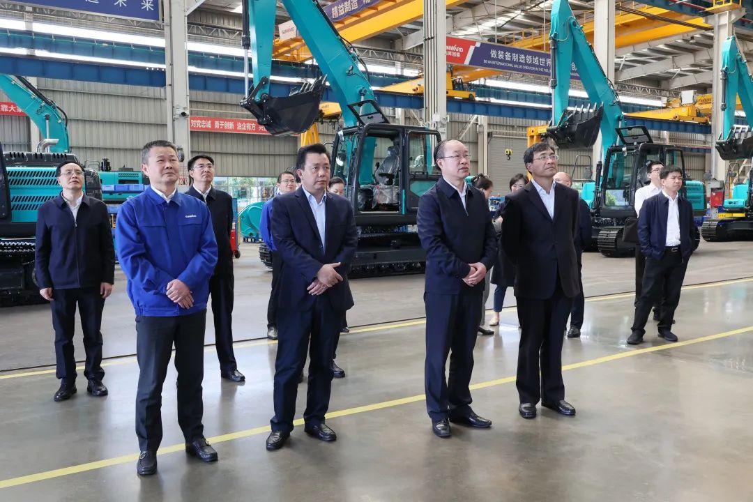 人社部党组成员、副部长俞家栋考察调研k1体育
