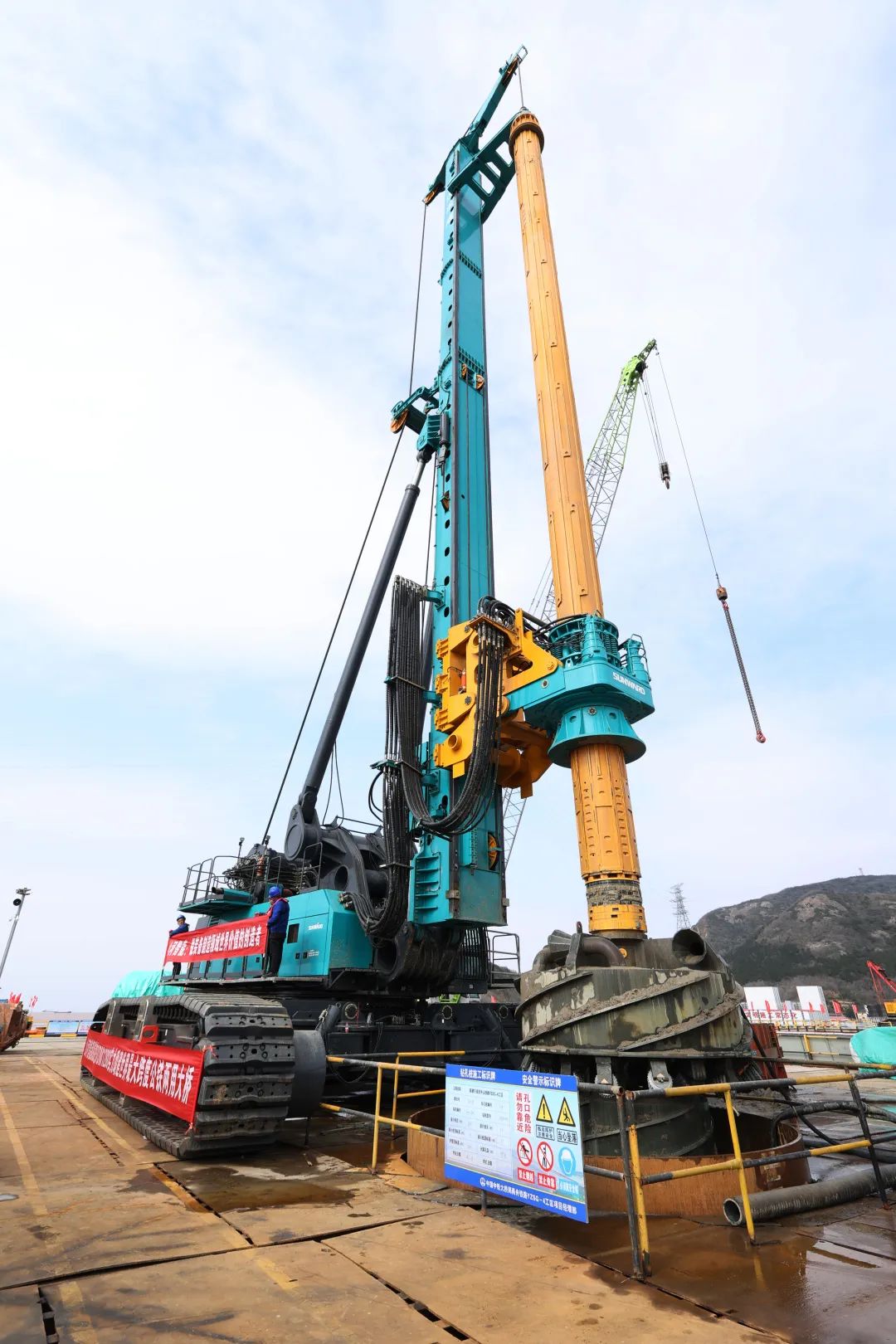 超级装备助建超级工程！k1体育
超级旋挖钻机SWDM1280推介会成功举办