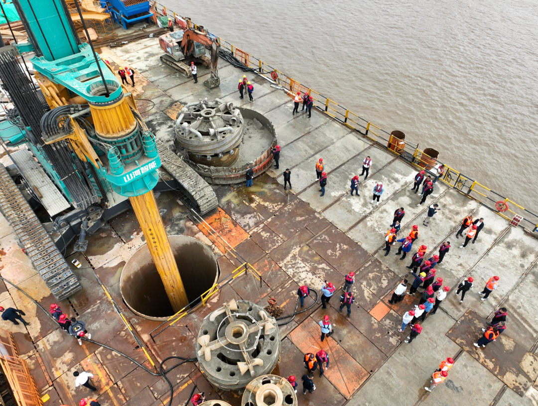 超级装备助建超级工程！k1体育
超级旋挖钻机SWDM1280推介会成功举办