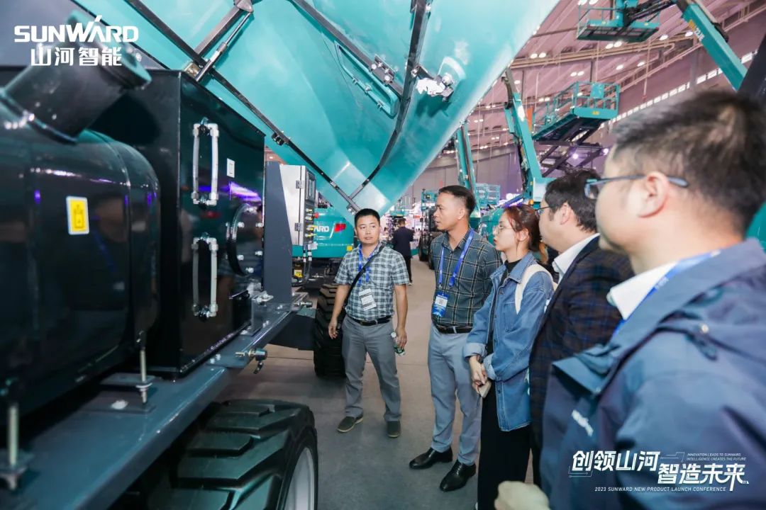 2023 CICEE | k1体育
亮相2023长沙国际工程机械展!智能化、电动化产品站C位