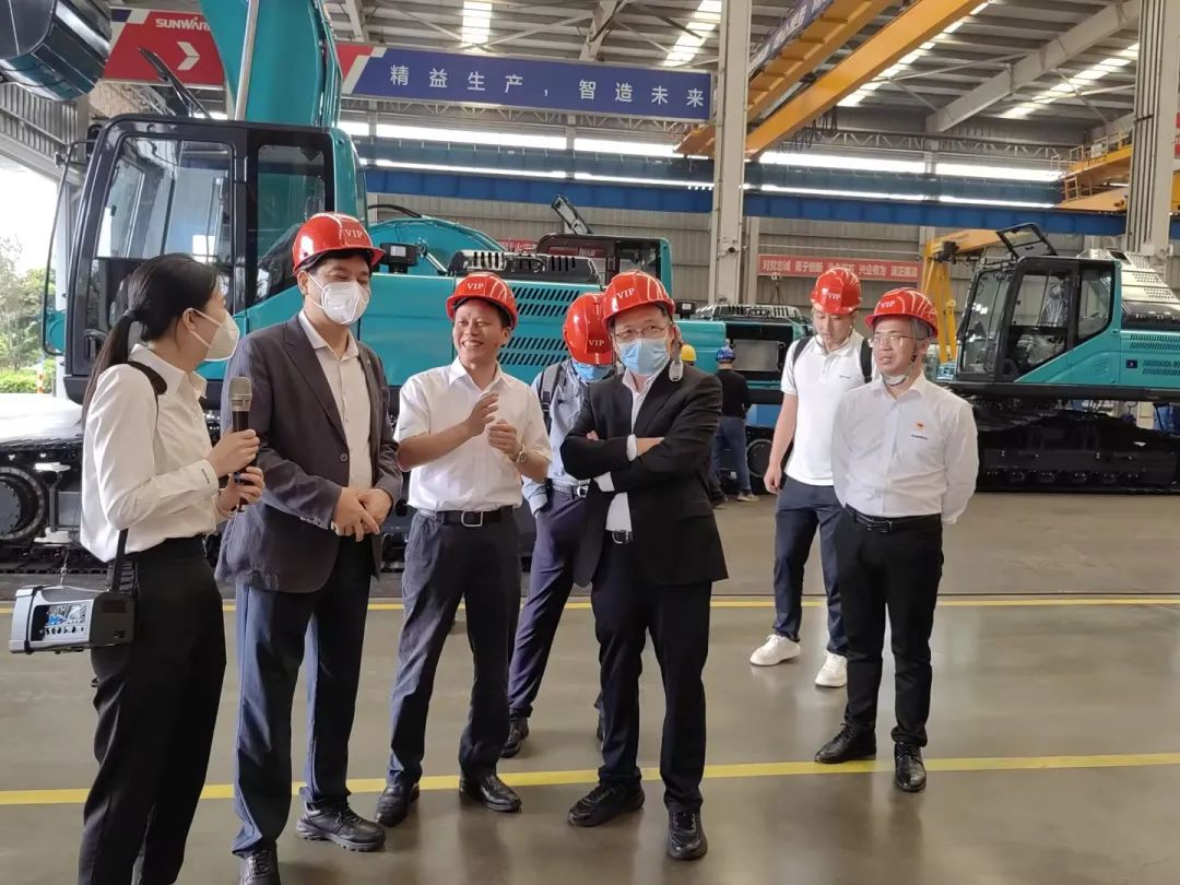 中国科学院院士陈十一率队到访k1体育
