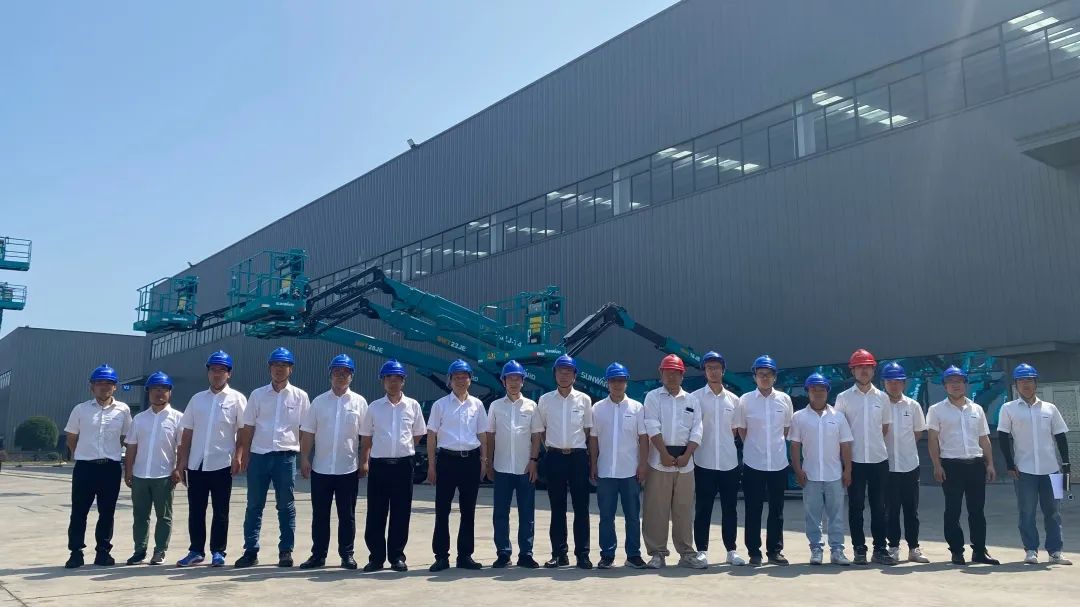 新能源家族再添“新丁”!k1体育
三款电动臂式高空作业平台齐下线