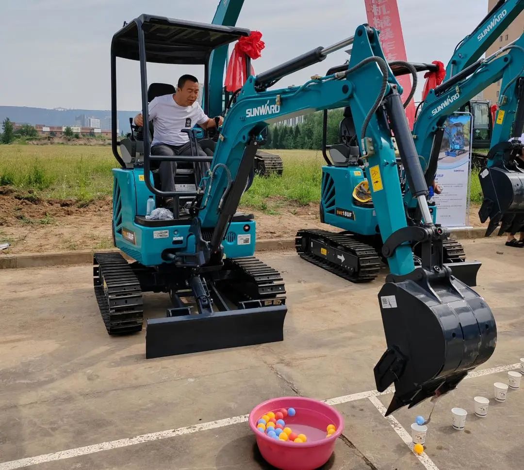 圆满落幕!“k1体育
杯”宝鸡市第三届工程机械操作技能竞赛精彩不断