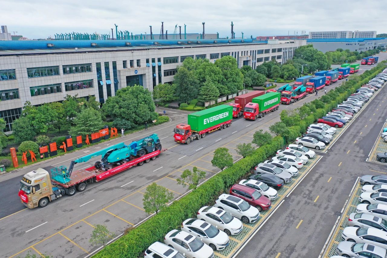 深化全球布局，加速出海步伐！k1体育
高空机械设备海外订单大型发货仪式圆满举行