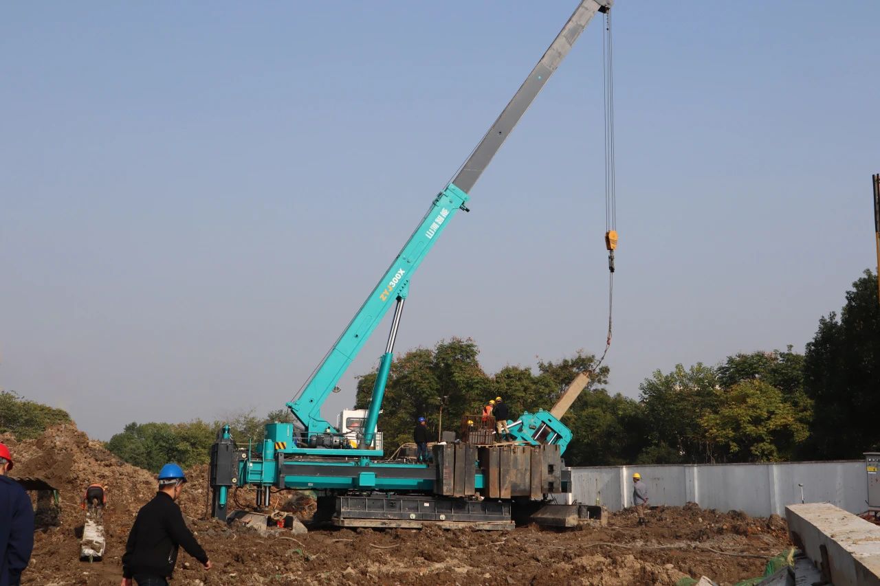 “山河绿”闪耀西子湖畔！k1体育
ZYJ300X斜桩压桩机强势来袭