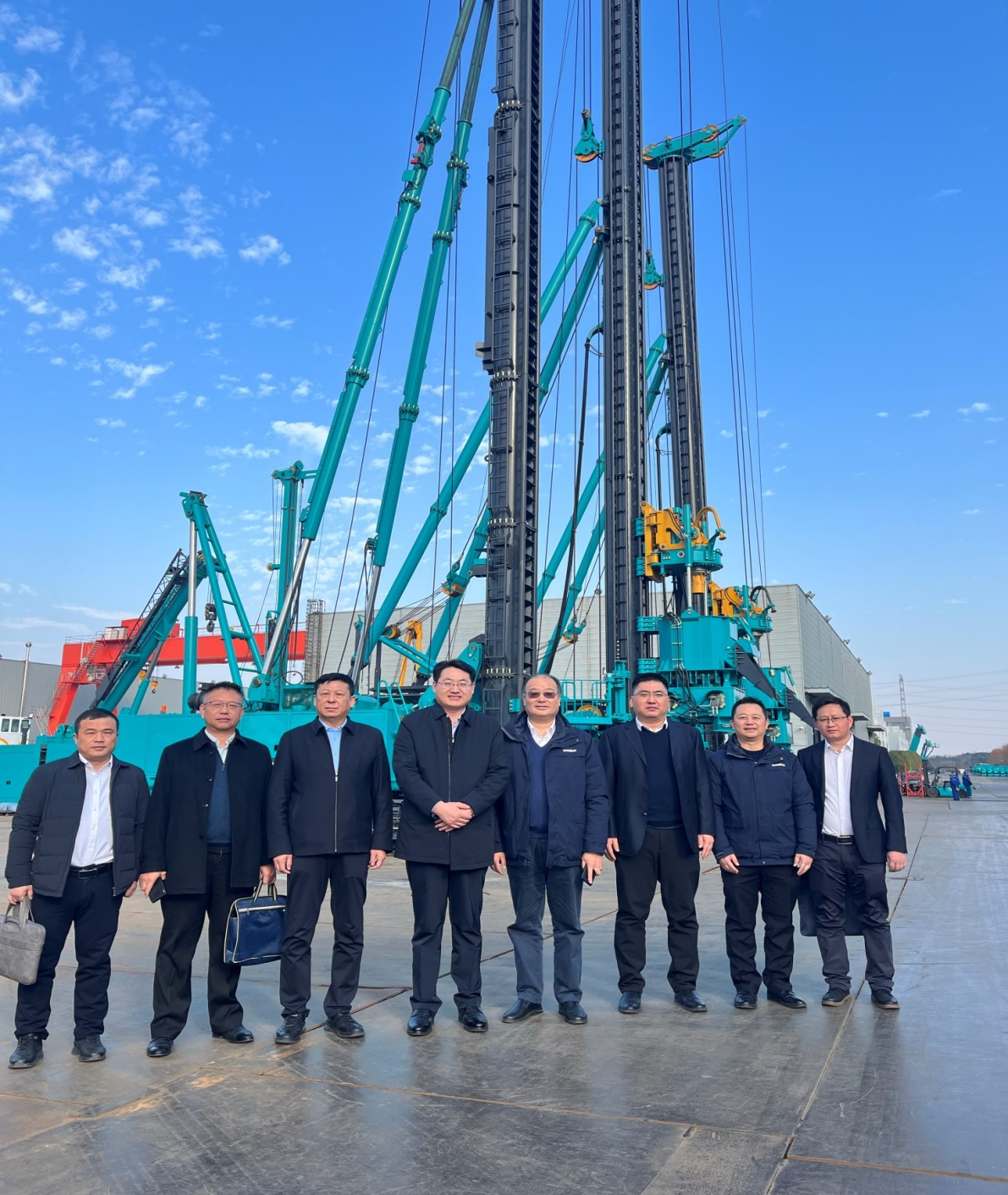 强强联合,共谋发展!k1体育
与中铁六局路桥公司签订战略合作协议