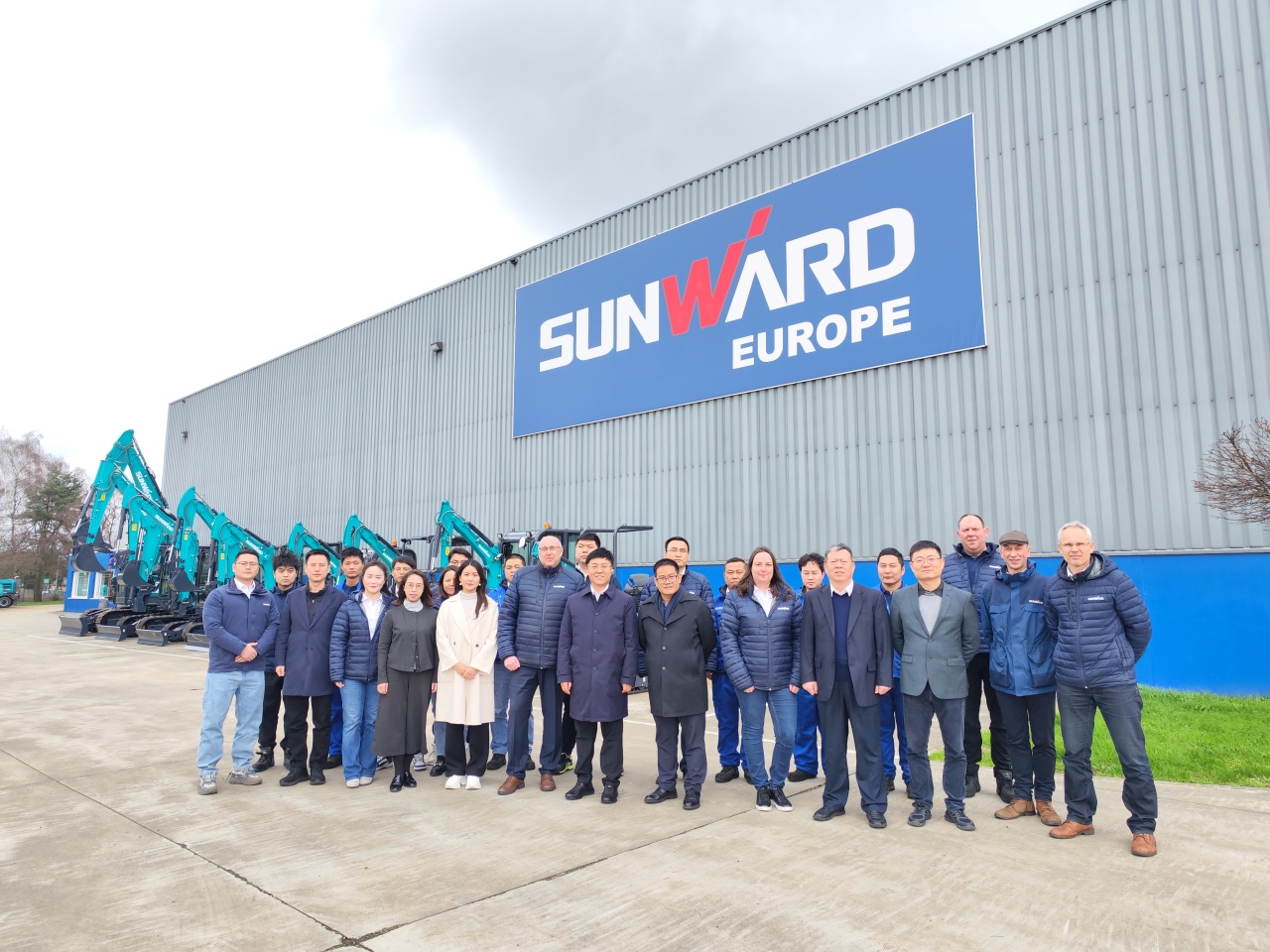 广州工控党委书记、董事长景广军率队赴k1体育
欧洲子公司考察