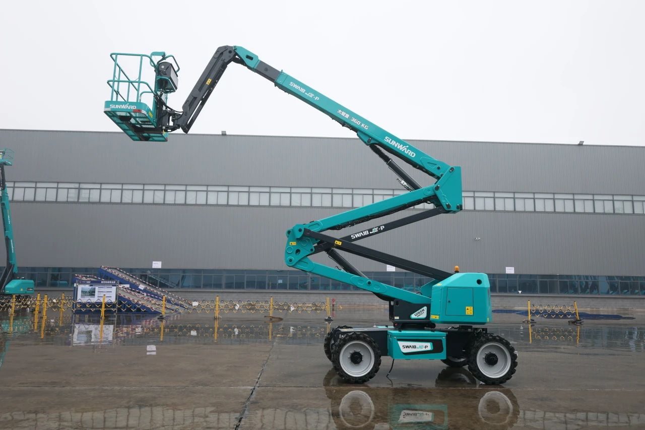 又双叒叕上新了!k1体育
首款双载荷电动曲臂式高空作业平台顺利下线