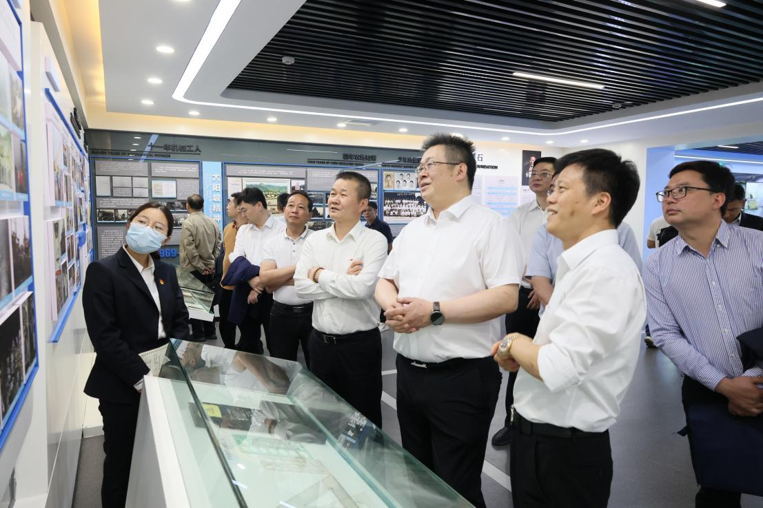 湖南钢铁集团党委书记、董事长李建宇到k1体育
调研交流