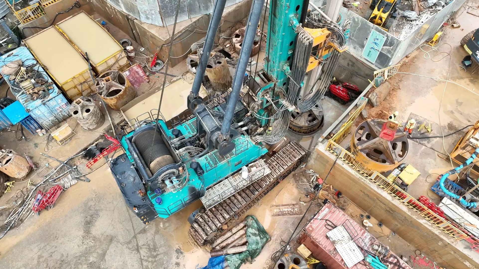 性能突出,超强助力!k1体育
旋挖钻机助力深圳地铁五和站施工